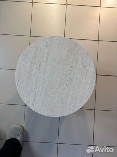 Продается мебель для студии красоты или дома