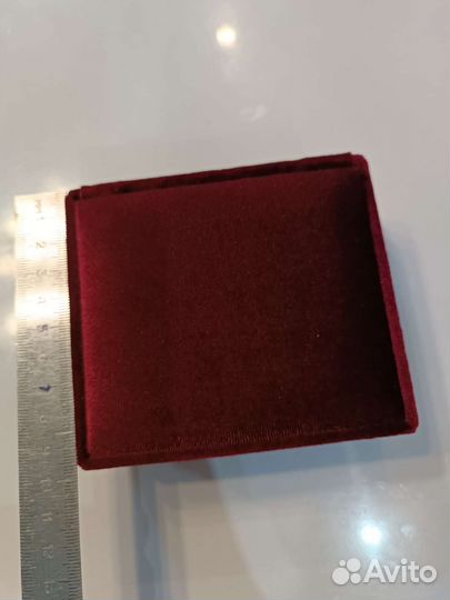 Коробочка подарочная