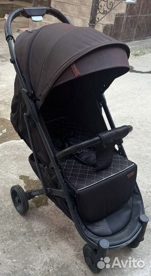 Детская прогулочная коляска