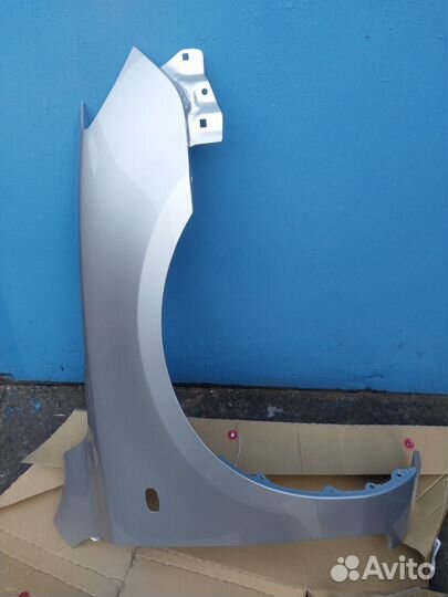 Крыло переднее правое mazda 3 BK хэтчбек