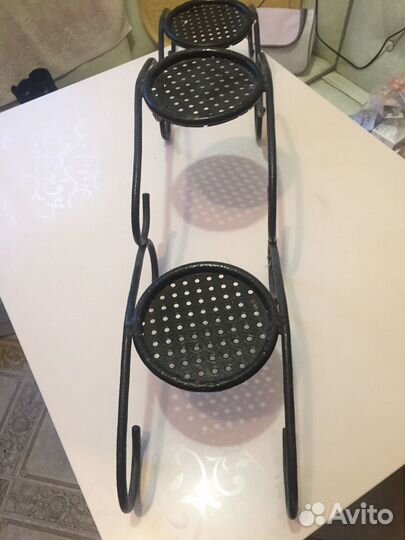 Подставка под цветы