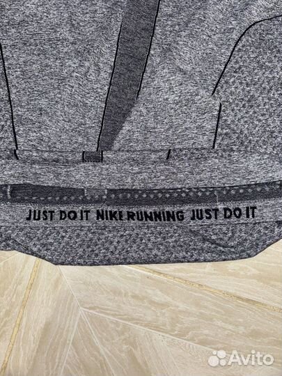 Майка спортивная женская nike