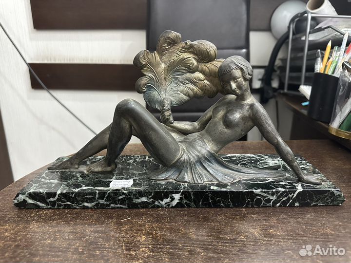 Статуэтка,шпиатр,мрамор,начало 20 века,Франция