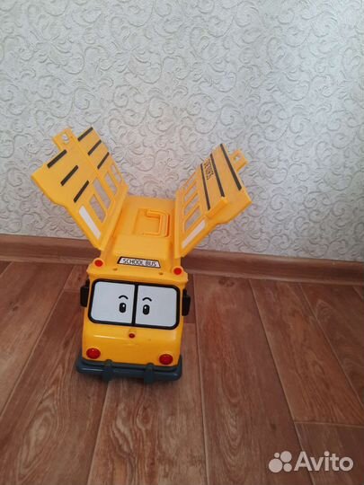 Игрушка автобус