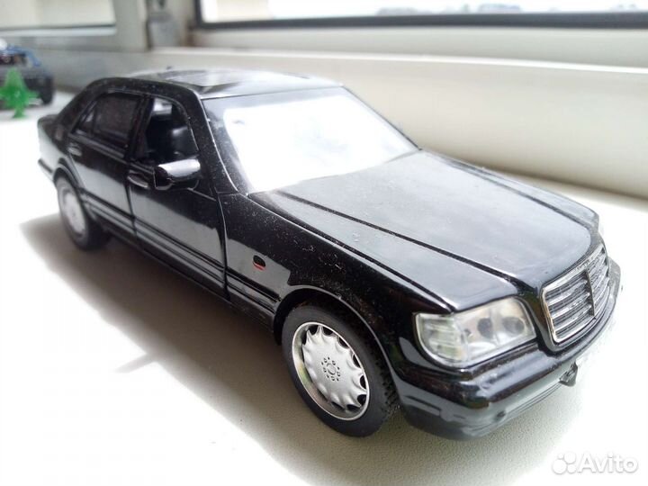 Коллекционные модели. Мерседес S класс. V 140