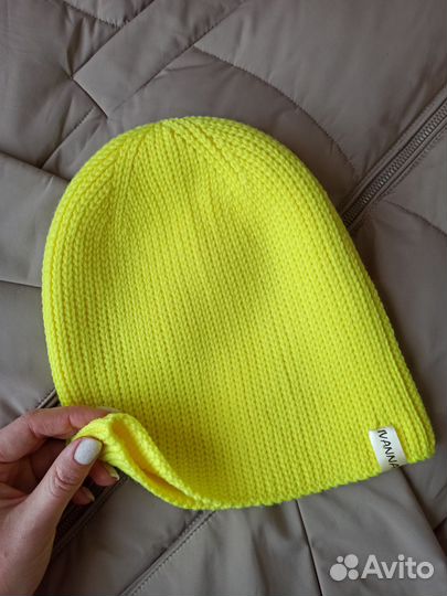 Шапка неоновая