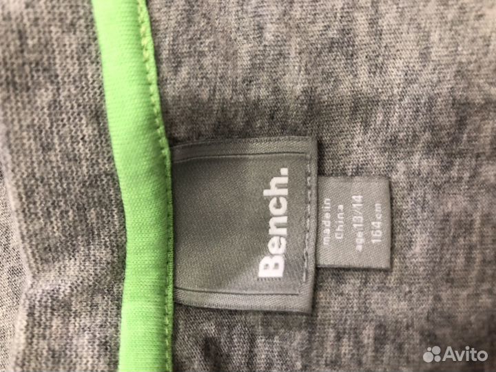 Тонкая кофточка Bench