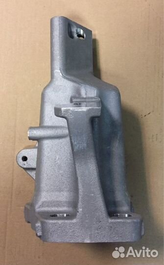 Кронштейн стабилизатора кабины левый Scania 153