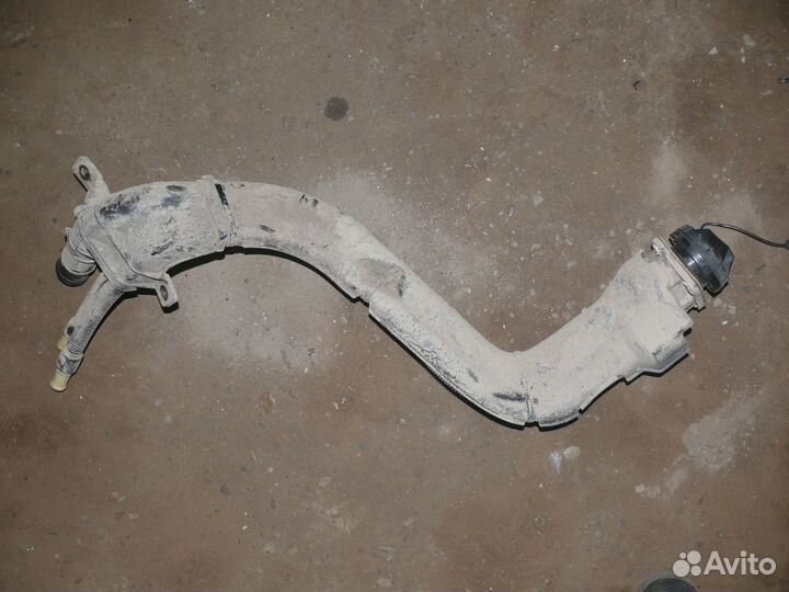 Заливная горловина бензобака Kia Rio 3