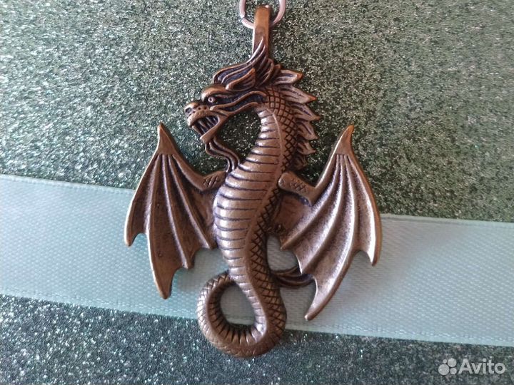 Брелок дракон