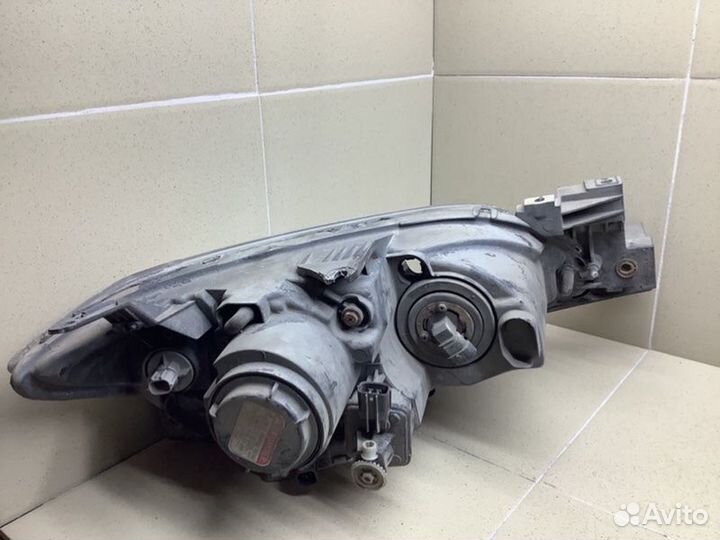 Фара левая левая Mazda 3 BK LF5002300A 2006