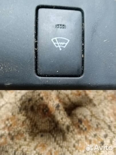 Кнопка обогрева лобового стекла на Камри 15г