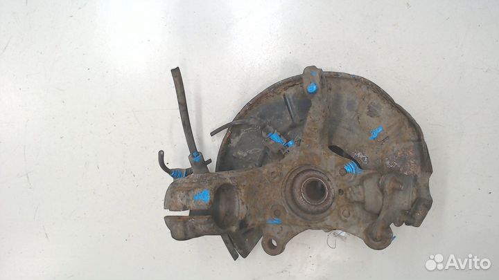 Ступица (кулак, цапфа) правая передняя Volkswagen Touran