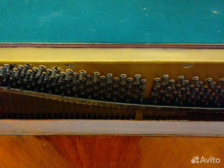 Продам Фортепиано Ласточка