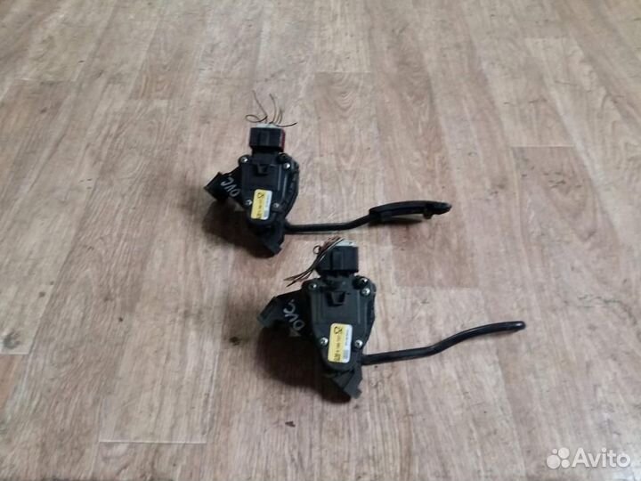 Педаль газа Opel Vectra C 2002-2008