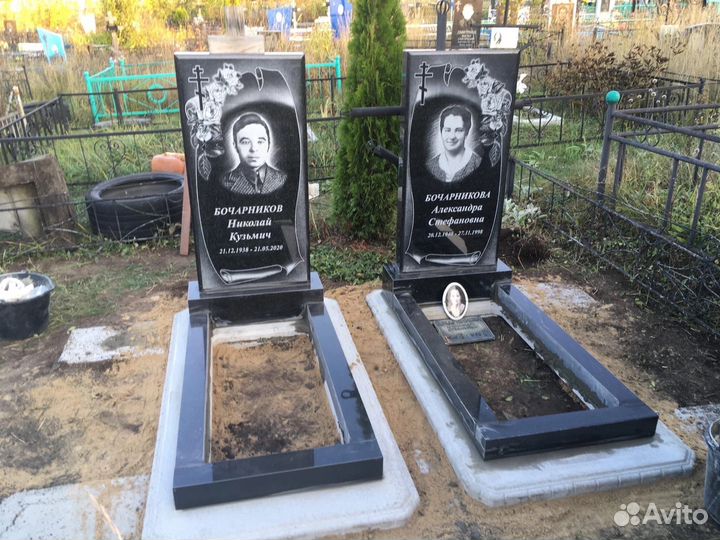 Памятники на Сумской