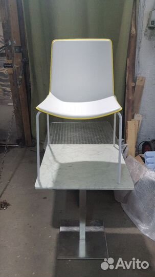 Стул tweet итальянской фабрики Pedrali