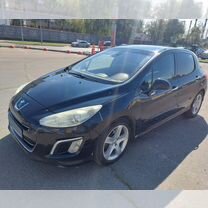 Peugeot 308 1.6 AT, 2011, 206 000 км, с пробегом, цена 450 000 руб.