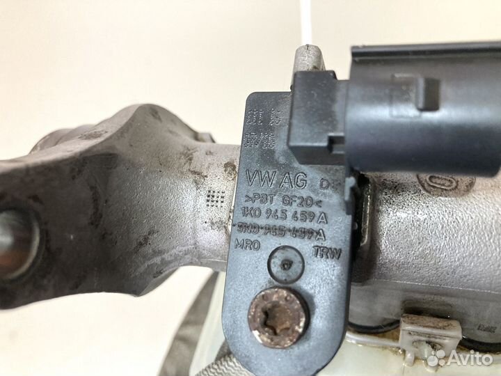 Главный тормозной цилиндр Skoda Fabia 2010-2015 г