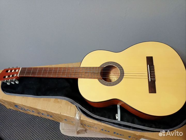 Cort ac100 sg - Полноразмерная Гитара с чехлом нов