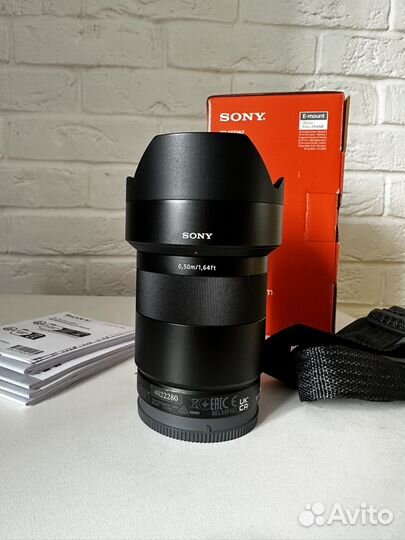 Объектив Sony FE Sonnar T* 55mm f/1.8 ZA