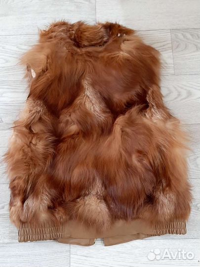 Меховая жилетка из лисы
