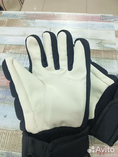 Краги хоккейные