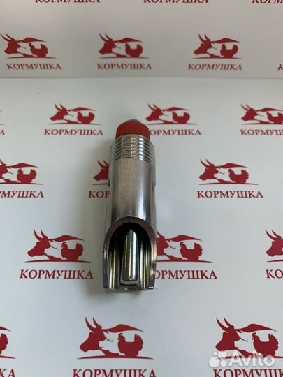 Поилка ниппельная для свиней