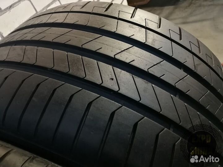 Pirelli P Zero PZ4 305/30 R21