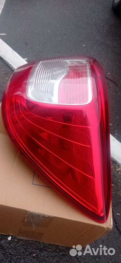 Правая и Левая задние фары Renault Logan2014-2018