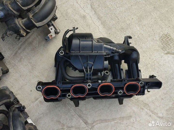 Впускной коллектор Ford Focus 2 2007-2011