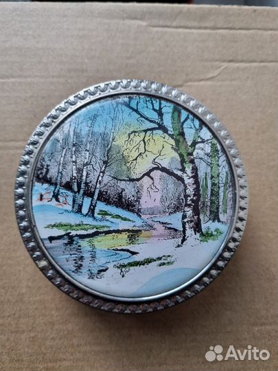 Пудреница Ленэмальер