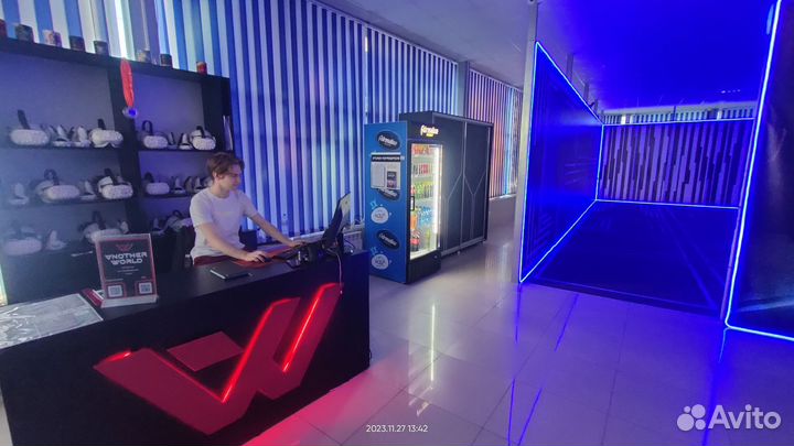 Администратор в VR клуб