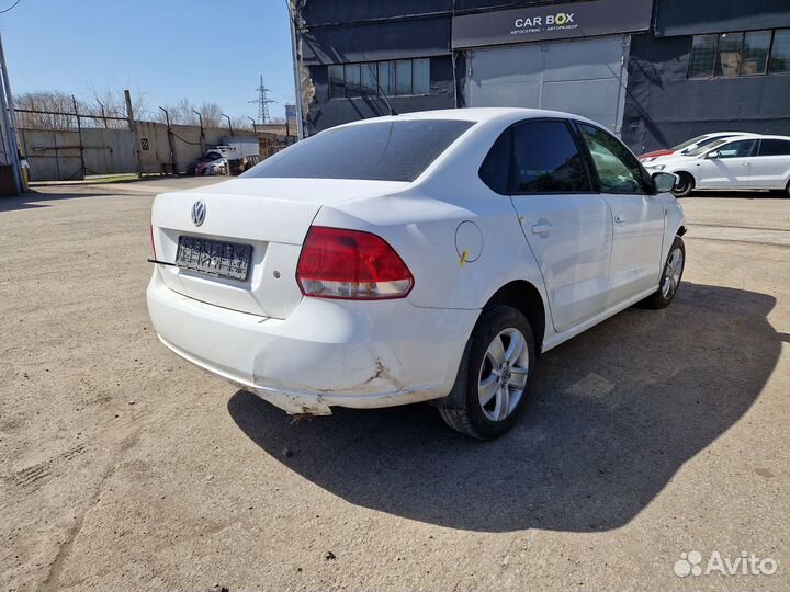 В разборе Volkswagen Polo 5 Седан 1.6 cfna МКПП