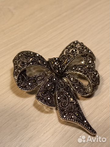 Броши бижутерия