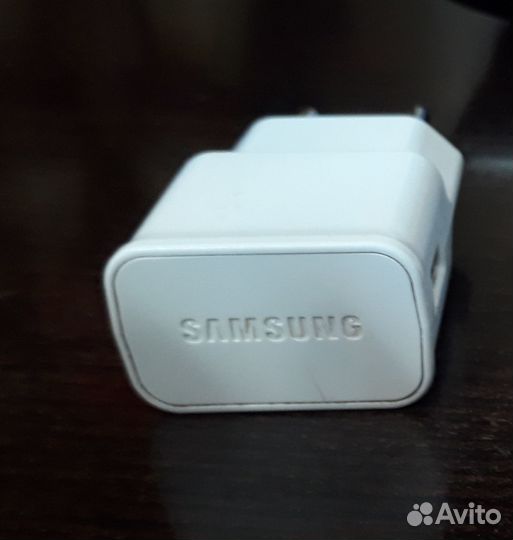 Адаптер питания samsung EP-TA50EWE