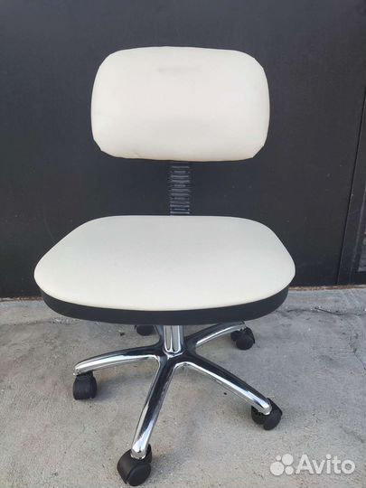Кресло офисное