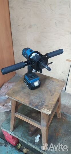 Адаптер для ледобура правого вращения