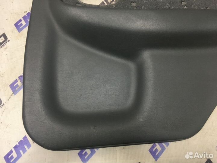 Обшивка двери задней правой Киа Спектра