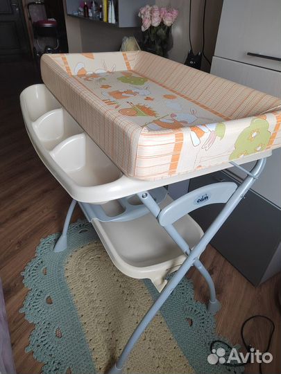 Пеленальный столик с ванночкой CAM