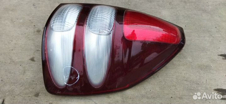 Стоп-сигнал задний правый Toyota Land Cruiser