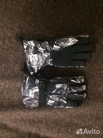 Зимние перчатки