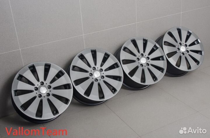 Лот UP43556 Фирменные 18-е диски manaray