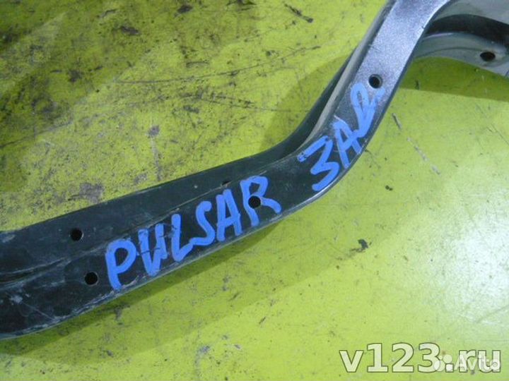 Петли крышки багажника Nissan Pulsar N15 30764