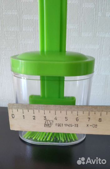 Кисть с банкой для масла