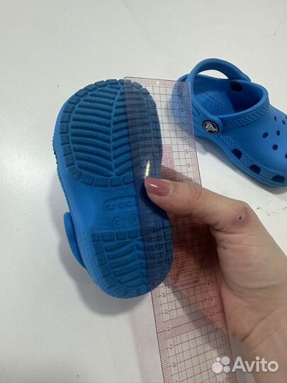 Продам crocs малышковые, р-р 6