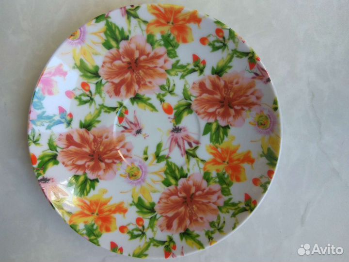 Новая пара чайная с подставкой