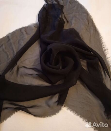 Кусочки ткани для рукоделия