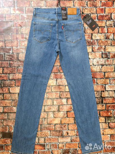 Джинсы женские Levis 724 классика