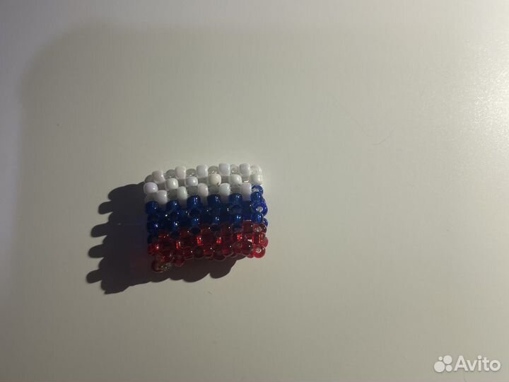 Фигурка из бисера Россия